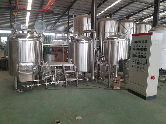 北安全套啤酒设备一套多少钱？开精酿厂到底得配齐哪些？